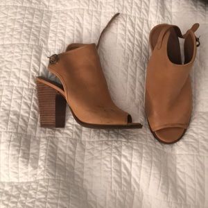 Lucky Brand Heels Size 6